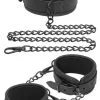IntoYou Vegan Collar & Hand Cuffs Set -Anal sexleketøy butikk p vegan collar hand cuffs set